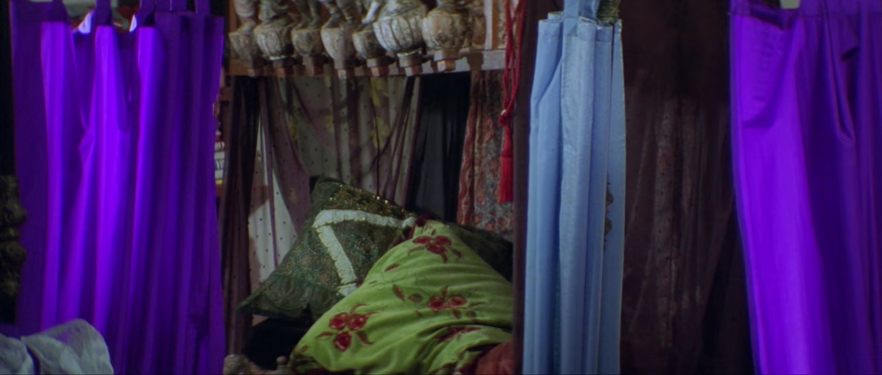 Jism (2003) AMZN WEBRip Hindi 720p 10bit x265 HEVC DDP 2.0 ESub.mkv.0004